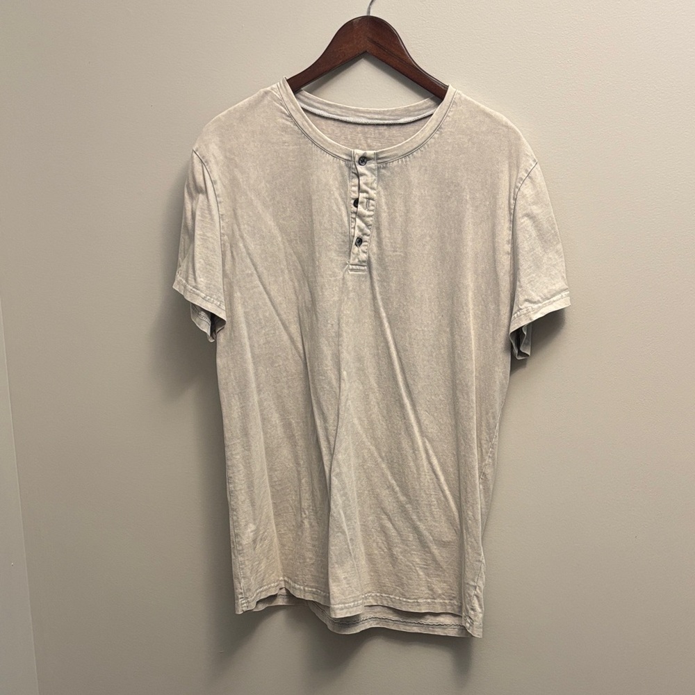 Men's Casual 3-buttoned Shirt